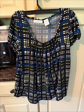 Worthington Black Geometric Scoop Neck Top with Blue and Green Accents